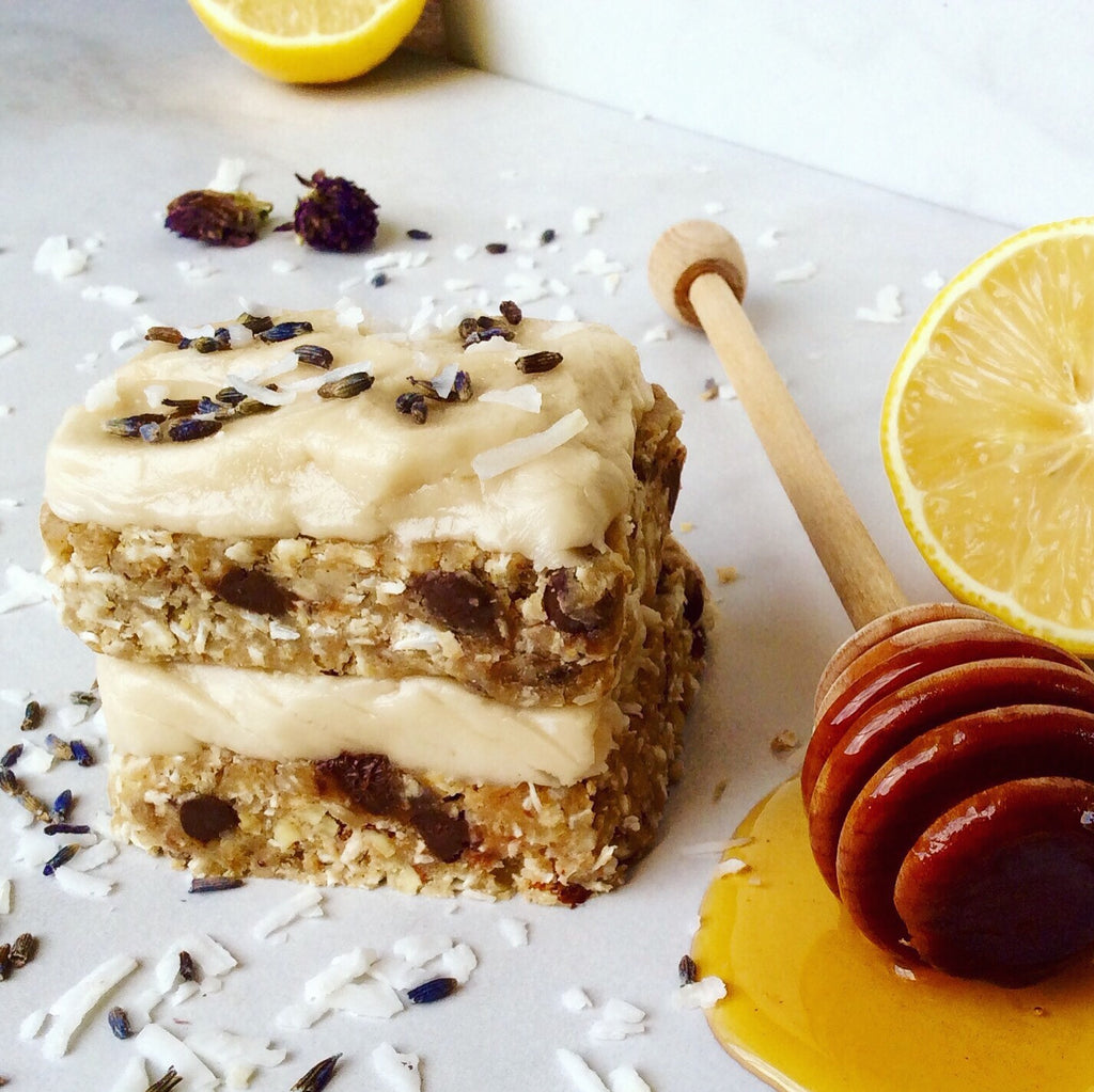 No-Bake Birthday Cake Protein Bars!