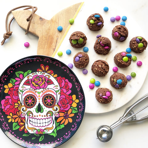 No-bake CHOCOLATE MONSTER PROTEIN BALLS