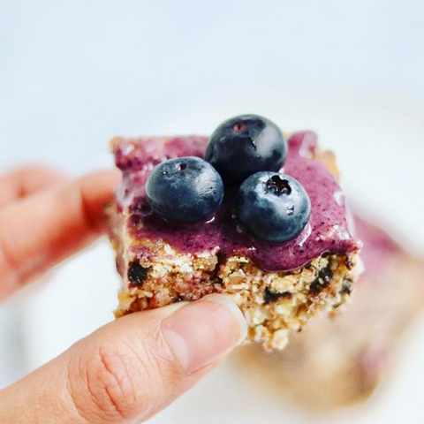 Fresh Berry Probiotic Protein Bar Recipe